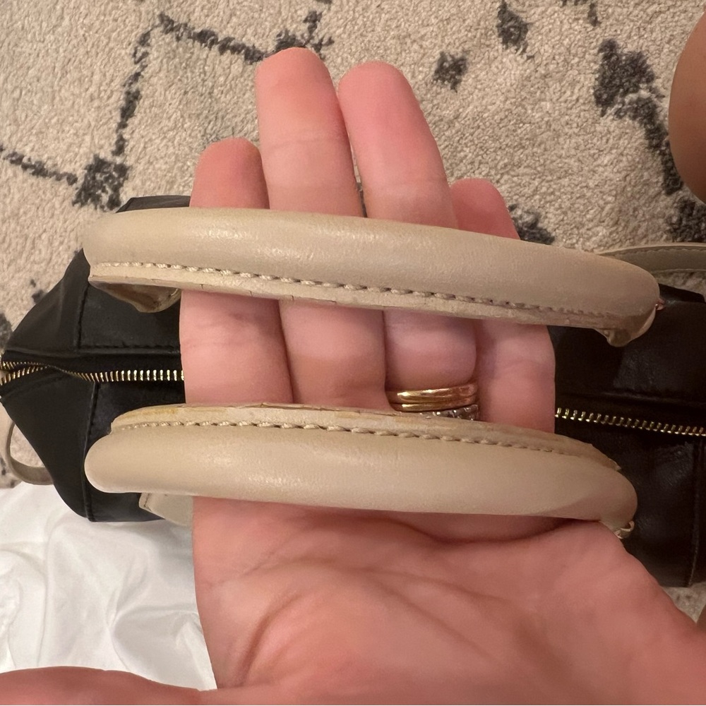 Kate Spade Purse - Picture 3 of 9